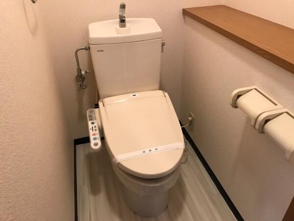 トイレ(シャワー付トイレ)