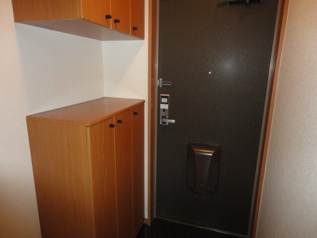 物件内観写真19　(玄関)