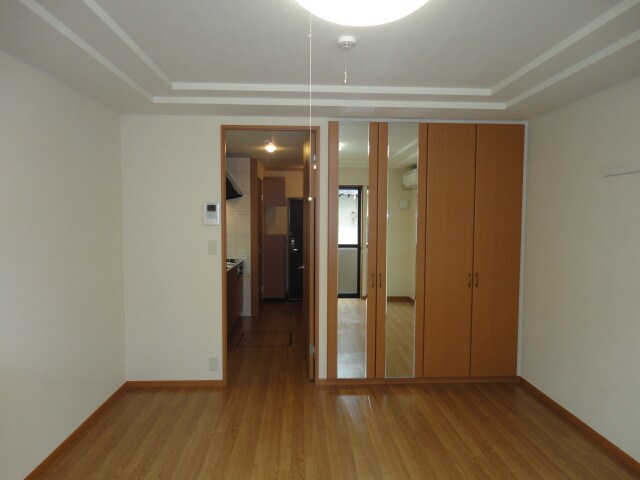 物件内観写真9　(洋室（9.1帖）)