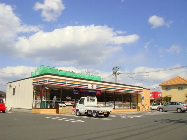 周辺環境(セブンイレブン福山引野北4丁目店（コンビニ）まで814ｍ)