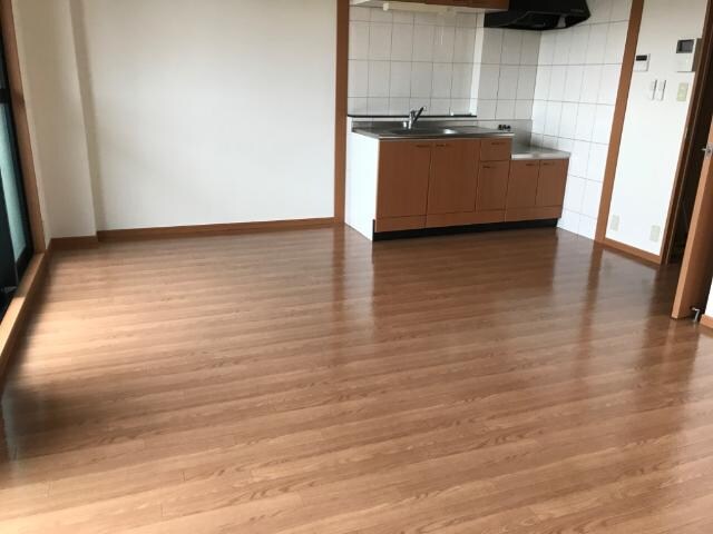 物件内観写真9　(リビング)