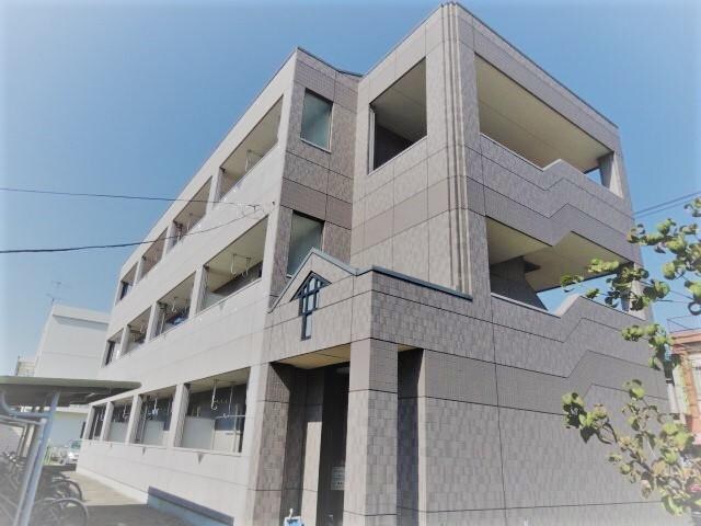 物件外観写真1　(外観写真（昼）)