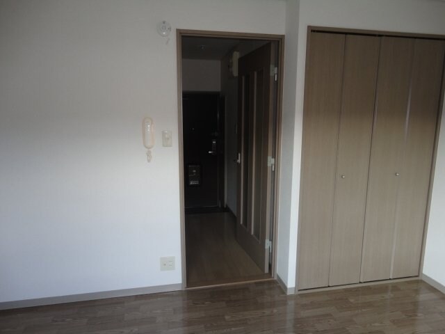 物件内観写真11　(洋室)