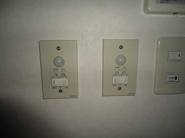 物件内観写真21　(オート照明)