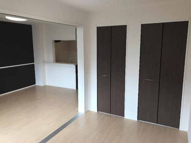 物件内観写真14　(洋室)