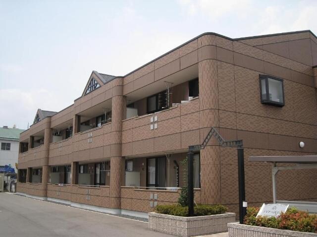 物件外観写真2　(外観写真（昼）)