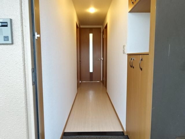 物件内観写真28　(玄関)