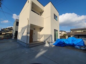 フラットフィールド　B棟外観写真