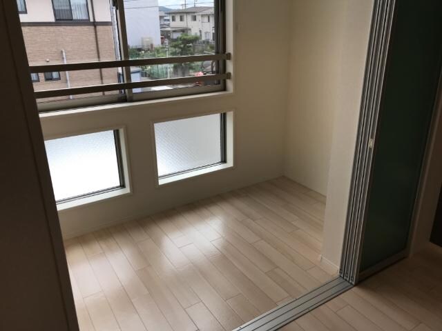 物件内観写真11　(インナーテラス（イメージ）)