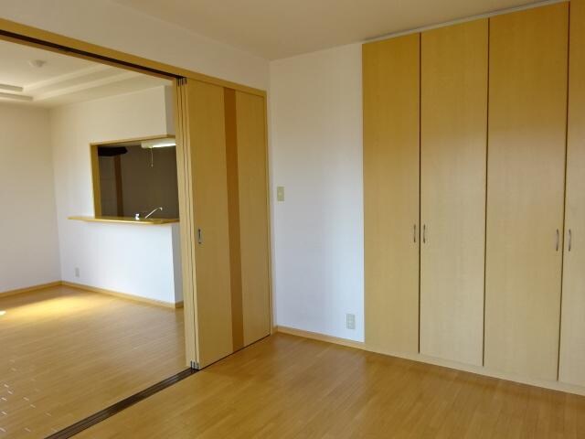 物件内観写真15　(洋室(6.1帖))