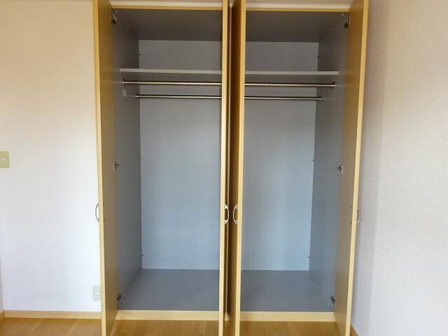 物件内観写真16　(クローゼット(6.1帖洋室))