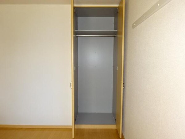 収納(クローゼット(5.5帖洋室))