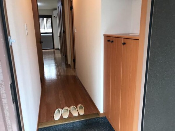玄関(玄関)