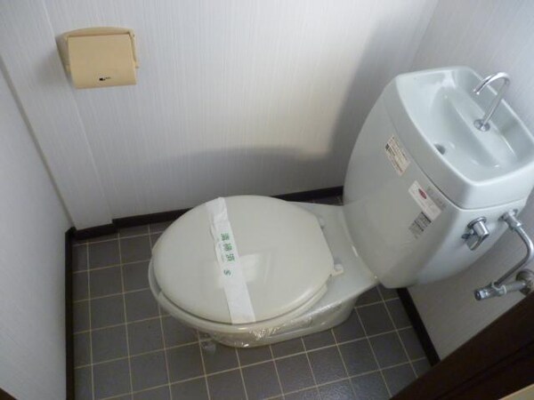 トイレ(トイレ)