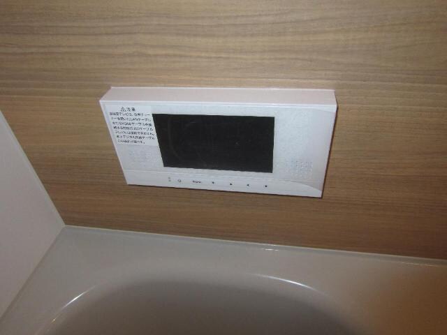 物件内観写真14　(浴室テレビ)