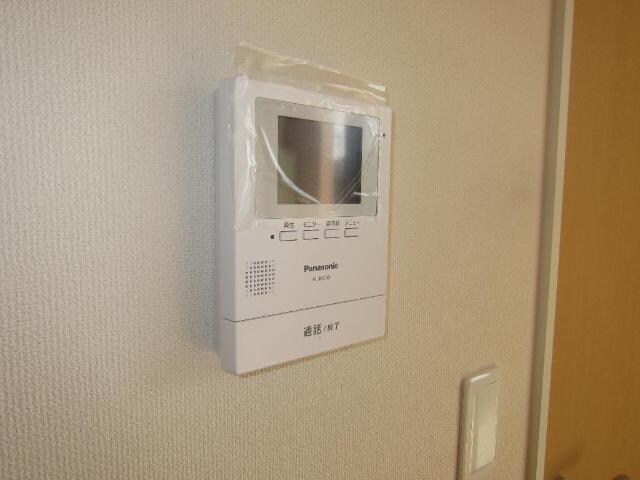 物件内観写真17　(カメラ付インターホン)