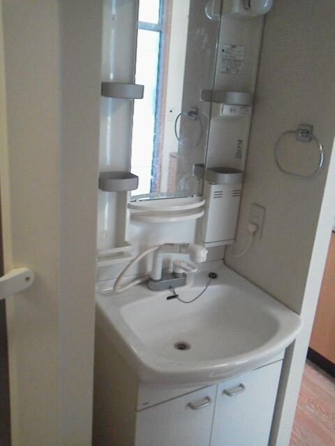 物件内観写真9　(洗面所)