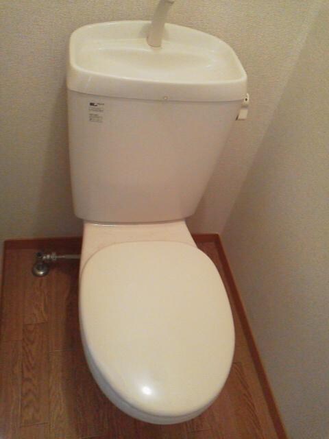 物件内観写真11　(トイレ)