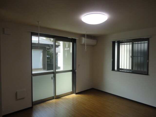 物件内観写真15　(リビング)