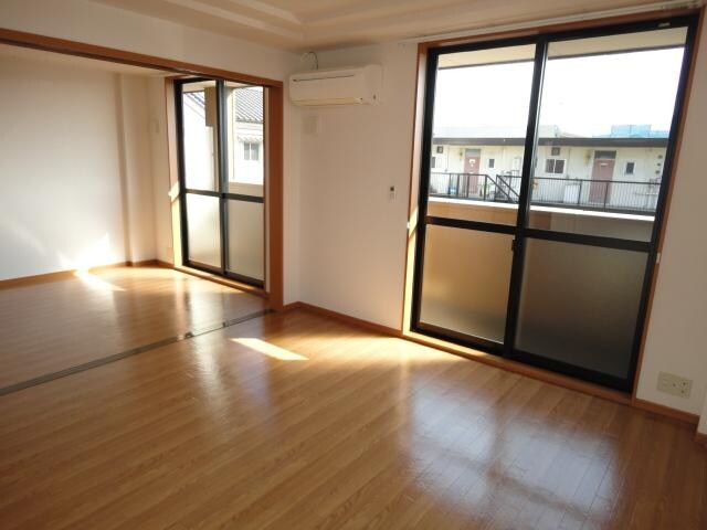 物件内観写真22　(LDK（13帖）)