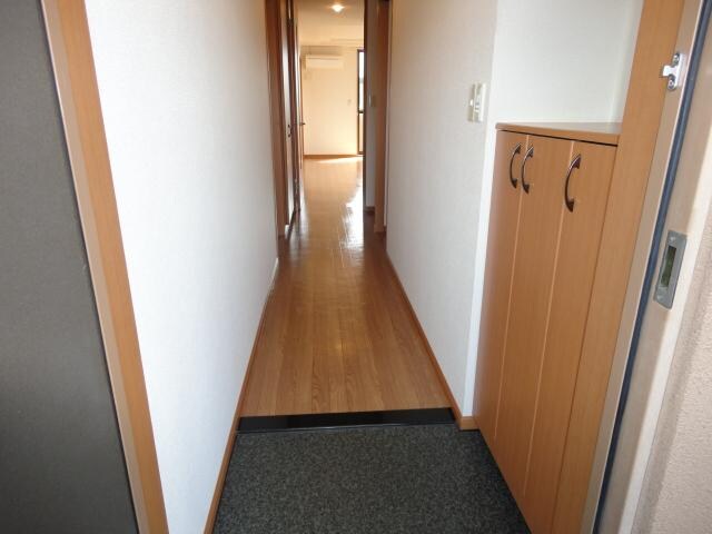 物件内観写真28　(玄関)