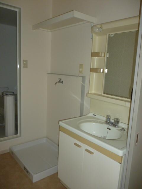 物件内観写真12　(洗面所)