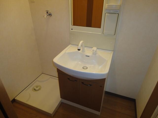 物件内観写真8　(洗髪洗面化粧台)