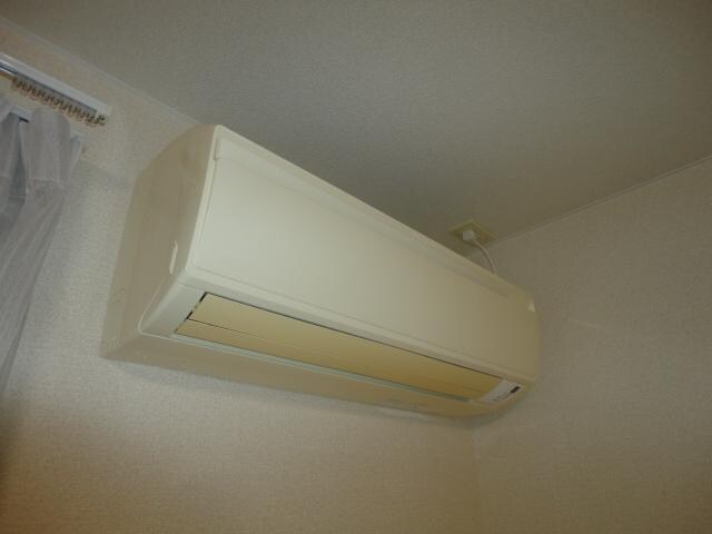 物件内観写真11　(エアコン)