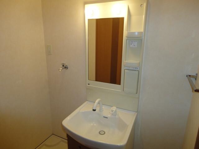 物件内観写真18　(洗髪洗面化粧台)