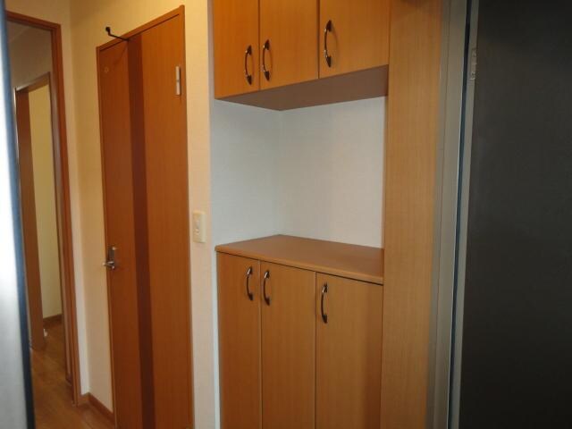 物件内観写真20　(下駄箱)