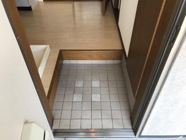 玄関(玄関)