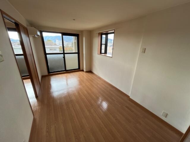 物件内観写真11　(リビング)