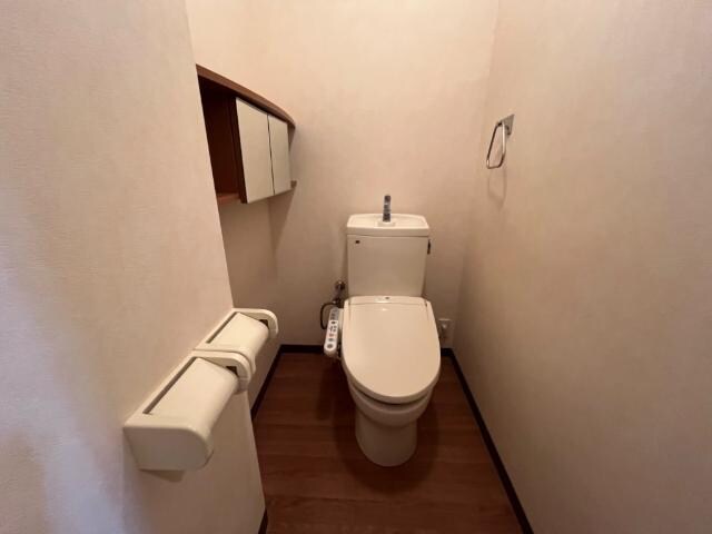 物件内観写真26　(シャワー付トイレ)