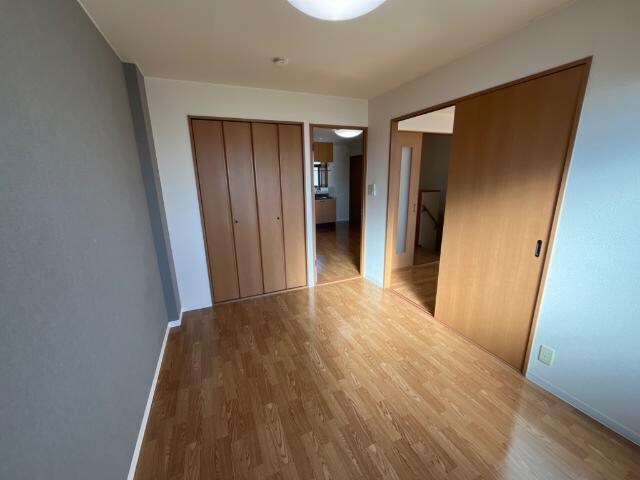 物件内観写真12　(洋室)