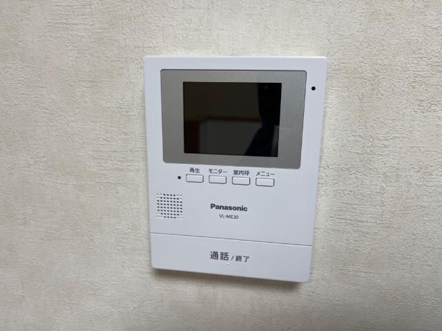 物件内観写真27　(カメラ付インターホン)