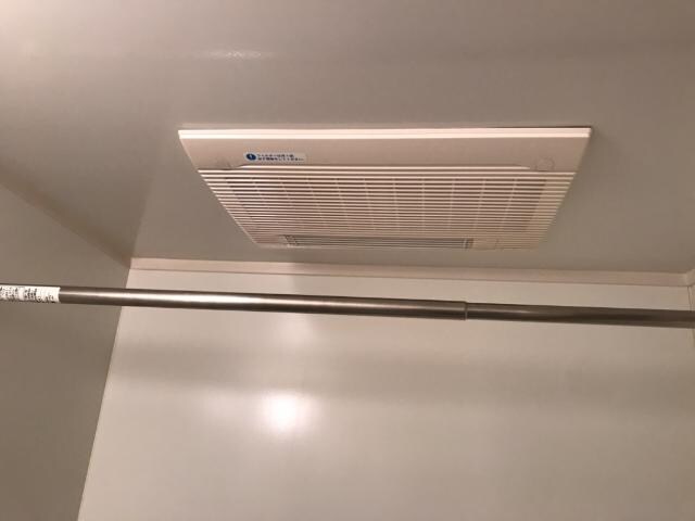 物件内観写真17　(浴室乾燥機)