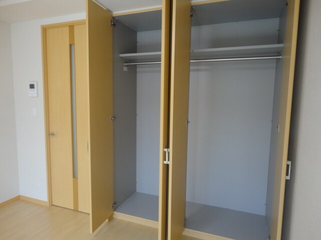 物件内観写真9　(クローゼット)