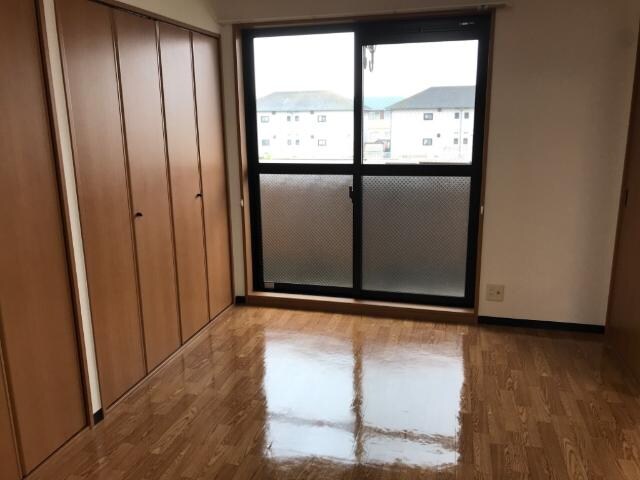 物件内観写真11　(洋室)