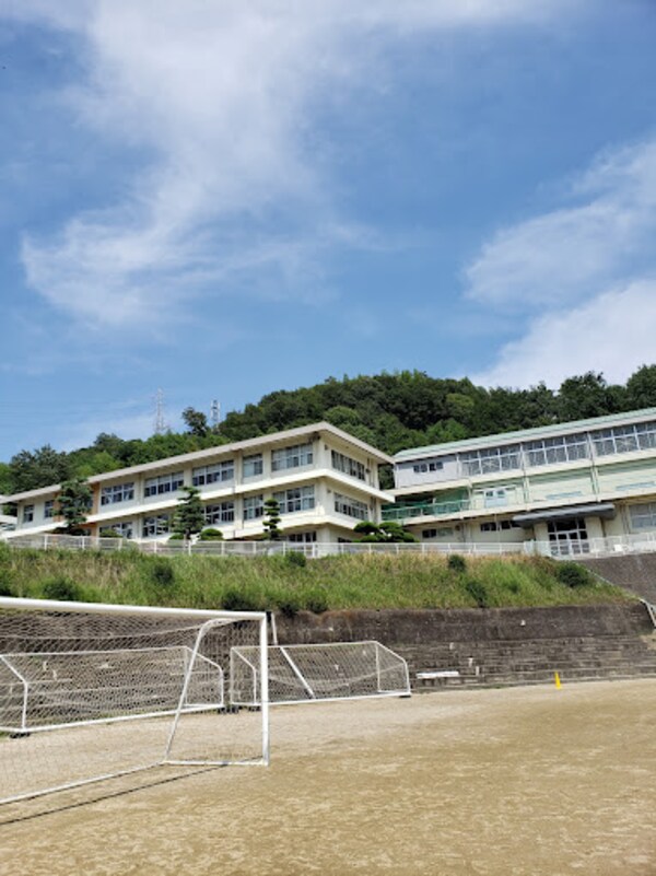 周辺環境(岡山県立笠岡高校 1155m)