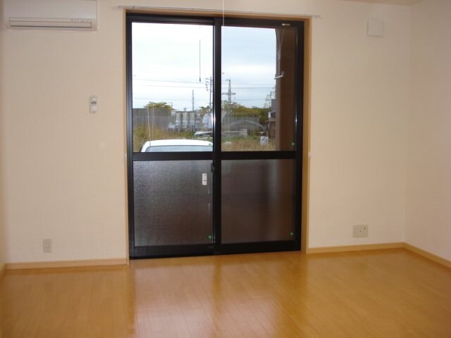 物件内観写真9　(洋室)