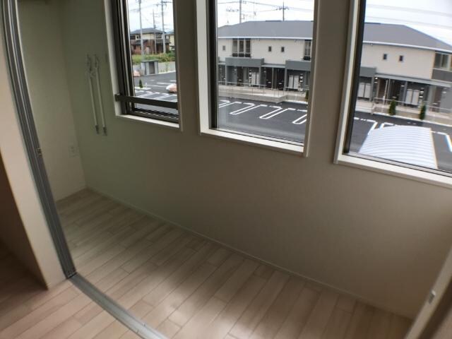 物件内観写真12　(インナーテラス（イメージ）)