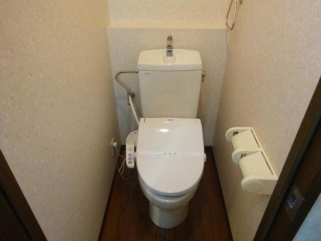 物件内観写真16　(シャワー付トイレ)