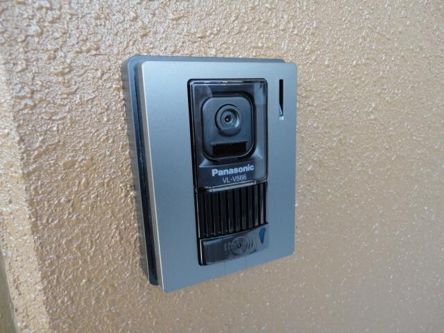 物件内観写真19　(カメラ付インターホン)