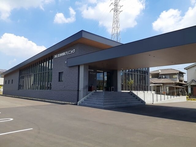 物件外観写真3　(かたおか内科クリニックまで190m)