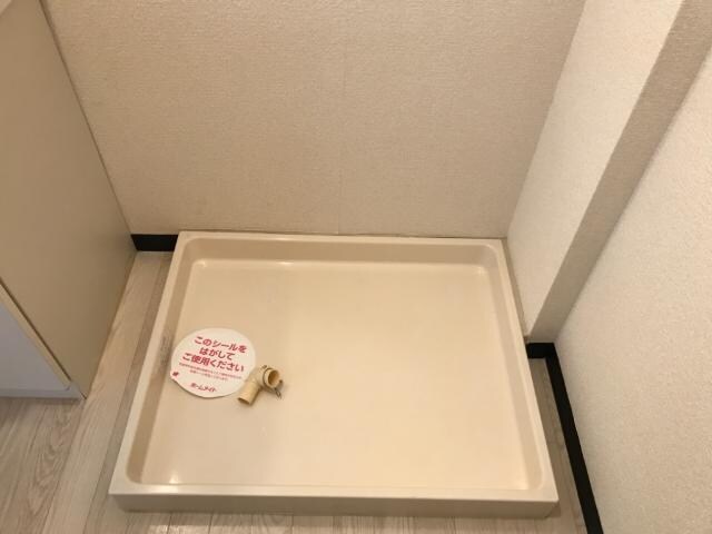 物件内観写真17　(洗濯機置場)