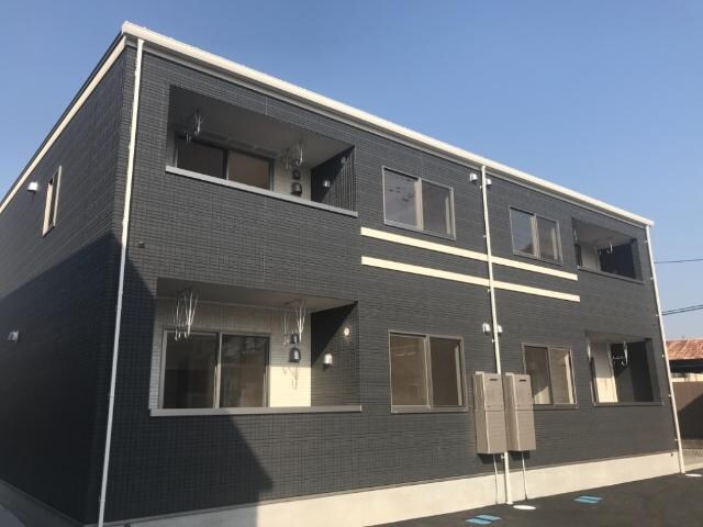 物件外観写真1　(外観写真（昼）)