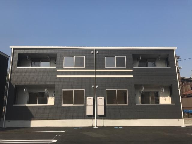 物件外観写真2　(外観写真（昼）)