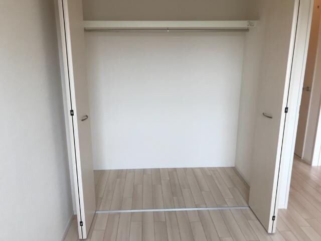 物件内観写真16　(収納)
