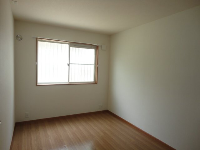 物件内観写真6　(洋室（6.7帖）)