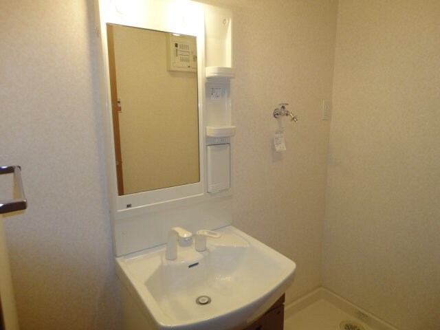 物件内観写真8　(洗髪洗面化粧台)